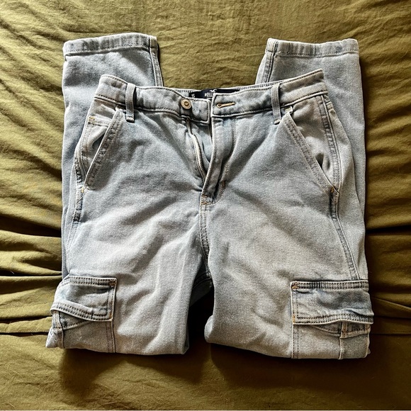 Hollister Cargo Jeans - Picture 1 of 4